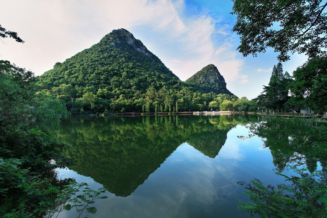 Guilin Heshe Lakeside Resort Eksteriør bilde